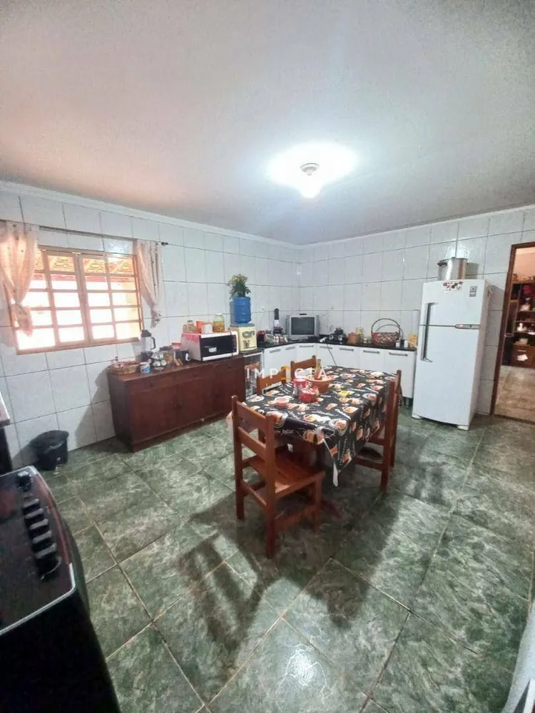 Chácara, 3 quartos, 1500 m² - Foto 2