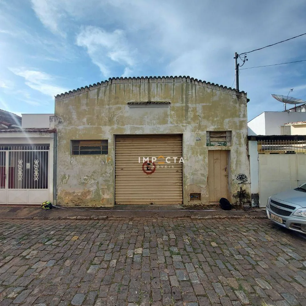 Depósito-Galpão, 205 m² - Foto 1
