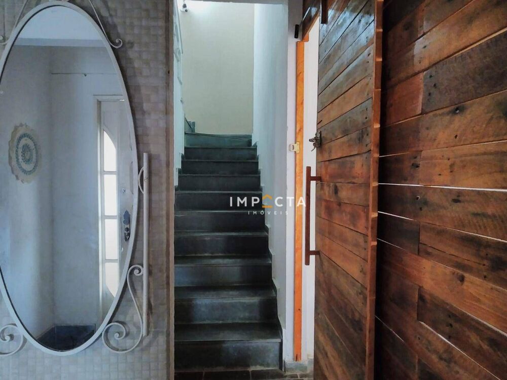 Casa à venda com 4 quartos, 168m² - Foto 4