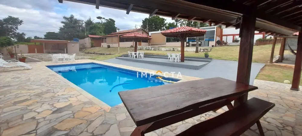 Chácara, 3 quartos, 500 m² - Foto 1