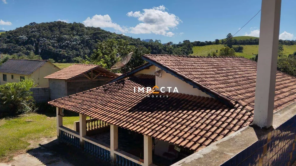 Chácara, 4 quartos, 5000 m² - Foto 1