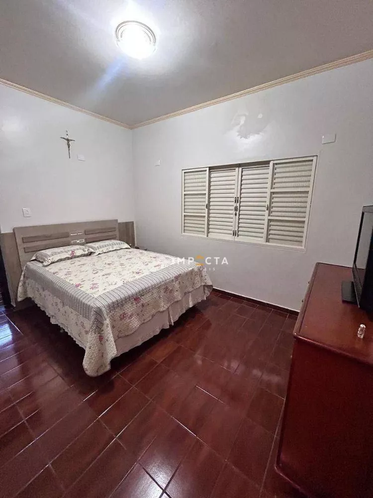 Casa à venda com 4 quartos, 163m² - Foto 6