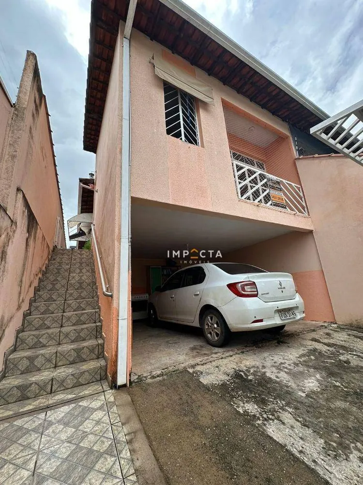 Casa, 3 quartos, 157 m² - Foto 1
