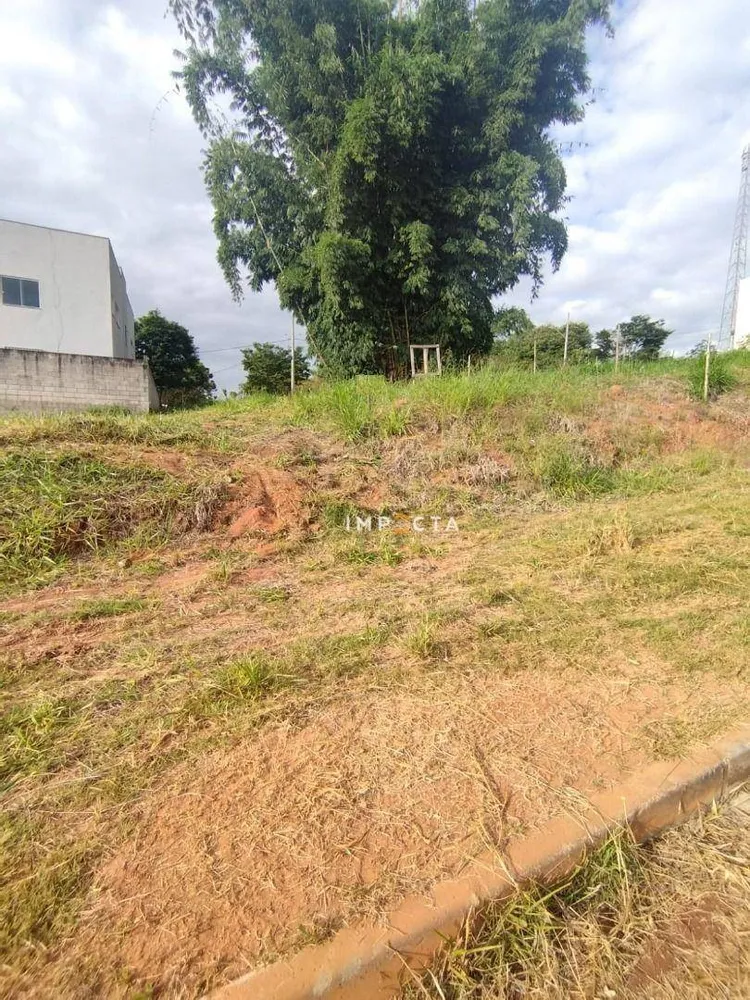 Terreno, 240 m² - Foto 1