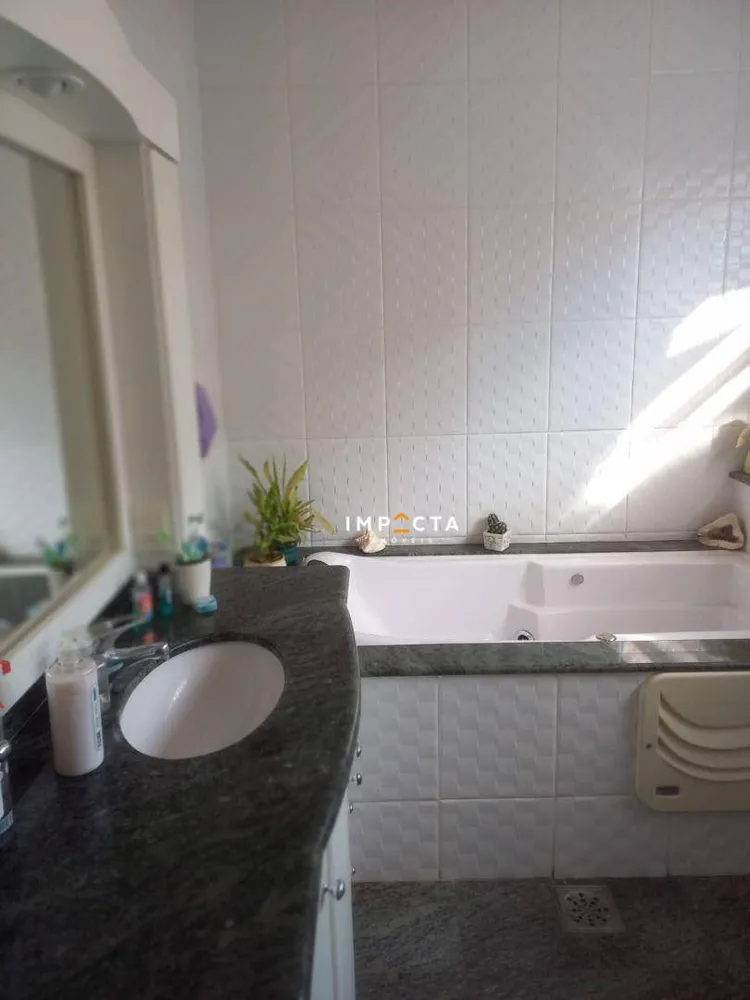 Sobrado, 5 quartos, 162 m² - Foto 1