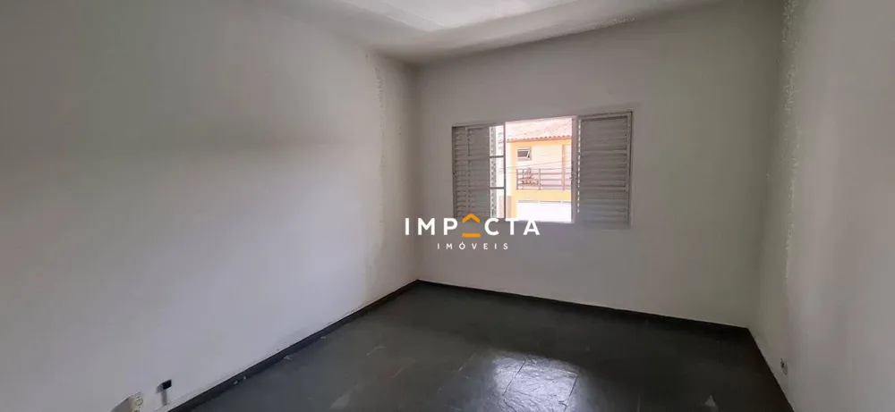 Casa, 3 quartos, 237 m² - Foto 2