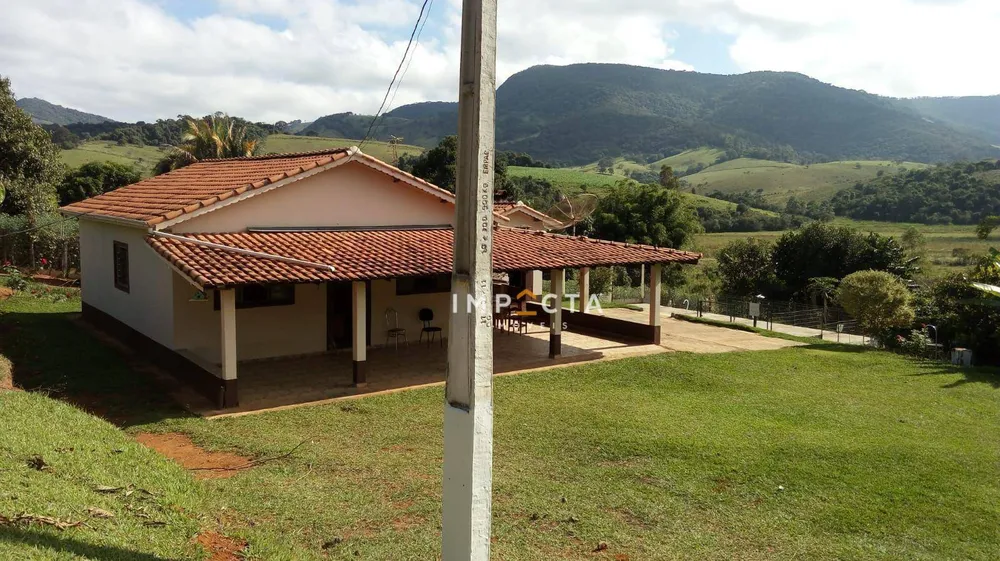 Chácara, 4 quartos, 5000 m² - Foto 1