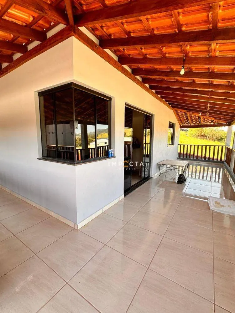 Chácara, 3 quartos, 600 m² - Foto 1