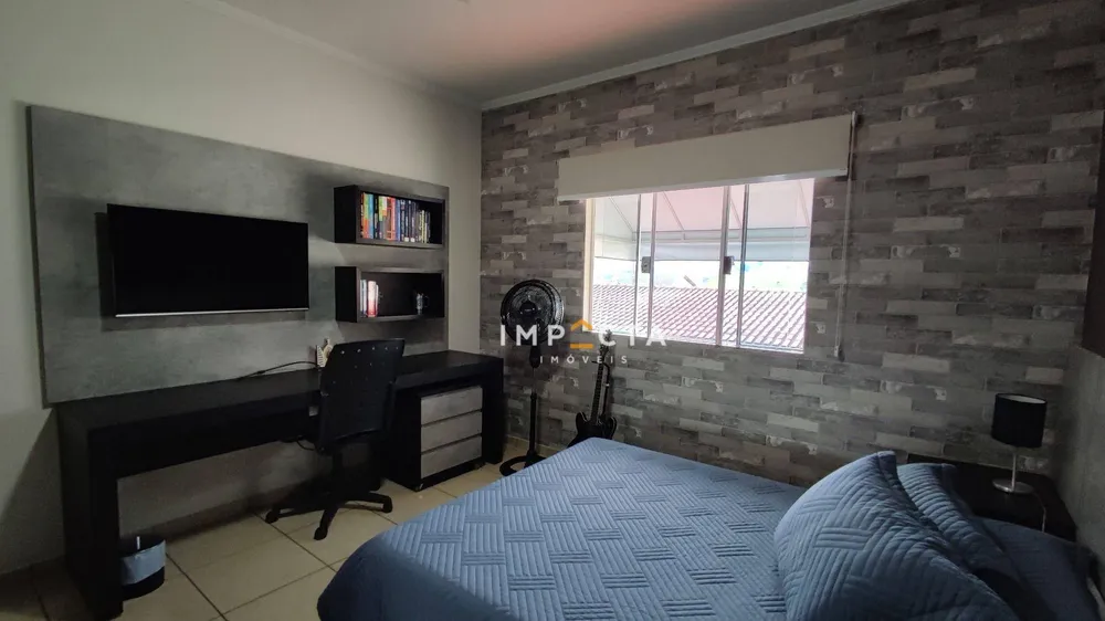 Casa, 3 quartos, 270 m² - Foto 3