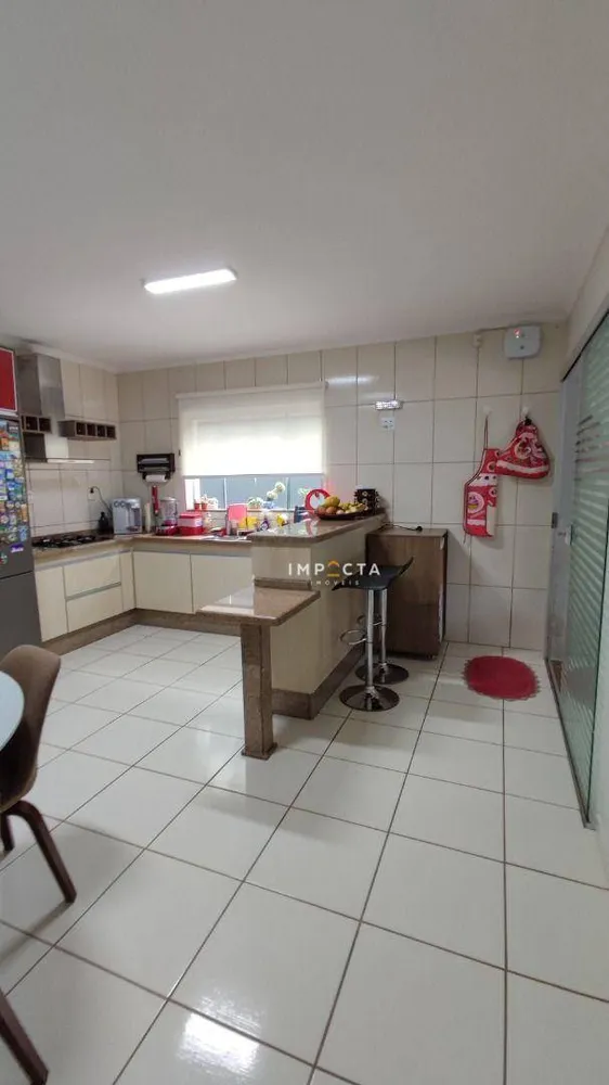 Casa, 3 quartos, 270 m² - Foto 7