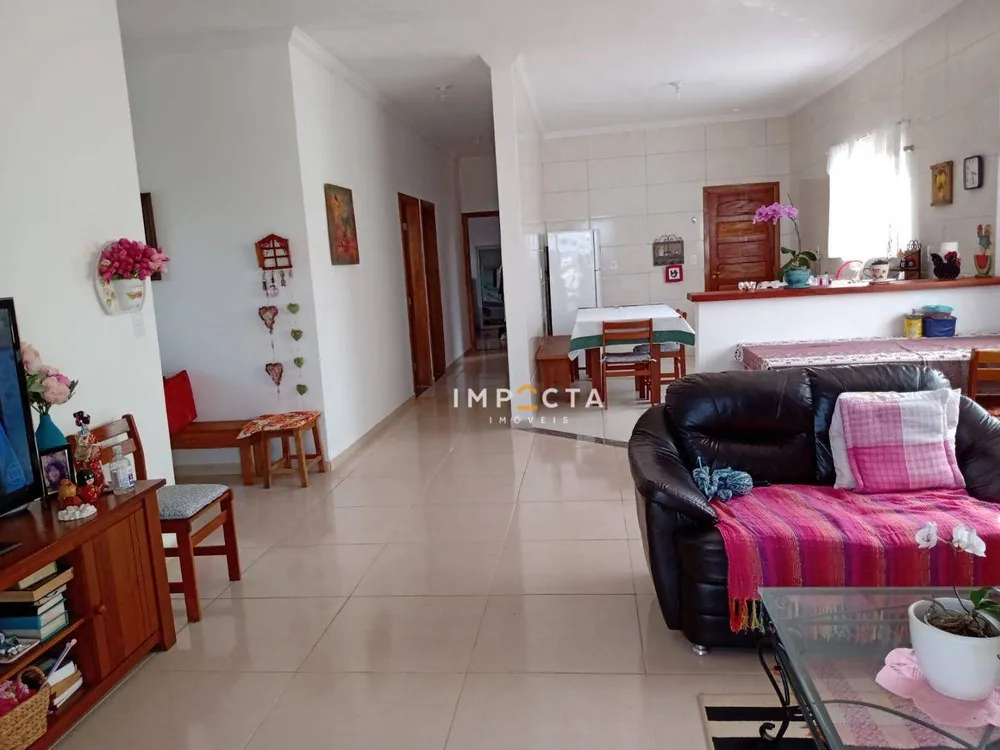 Casa, 3 quartos, 180 m² - Foto 2