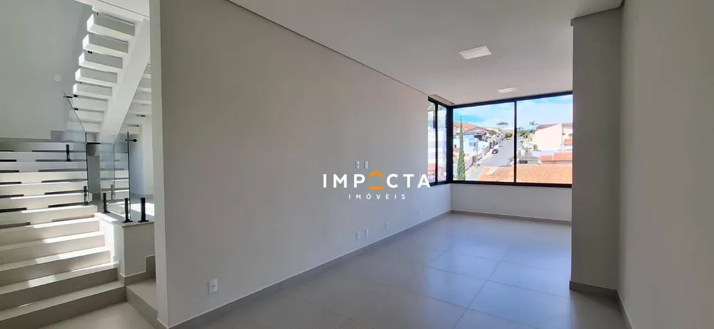 Casa, 3 quartos, 390 m² - Foto 1