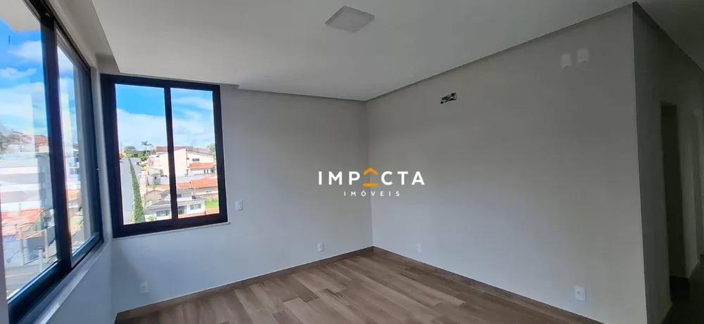 Casa, 3 quartos, 390 m² - Foto 3