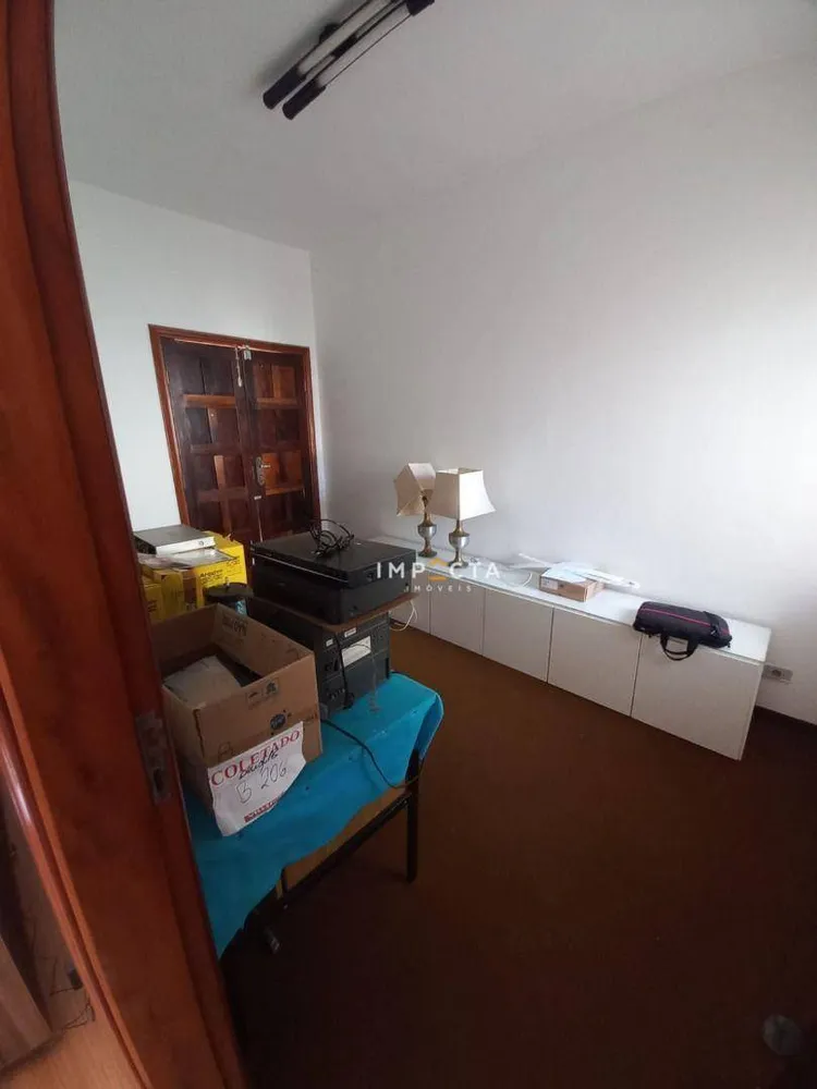 Casa, 3 quartos, 267 m² - Foto 2