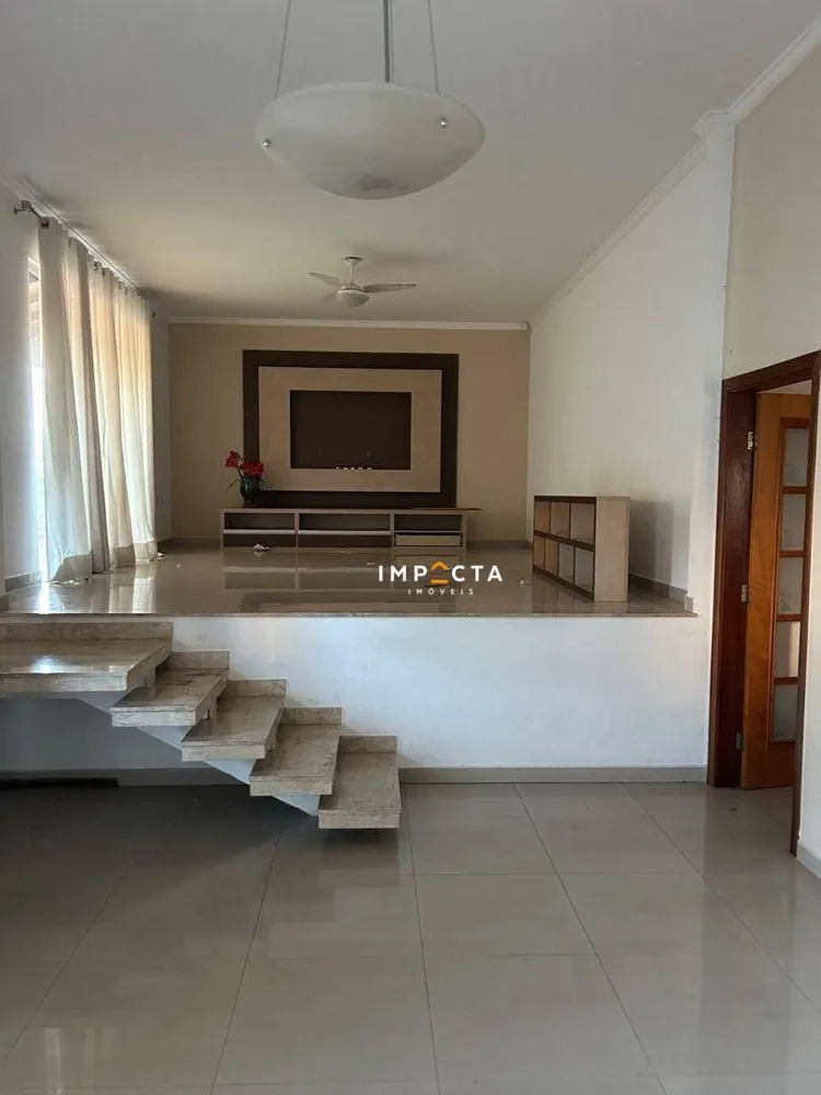 Casa, 3 quartos, 230 m² - Foto 2