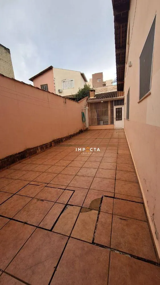 Casa, 6 quartos, 160 m² - Foto 1