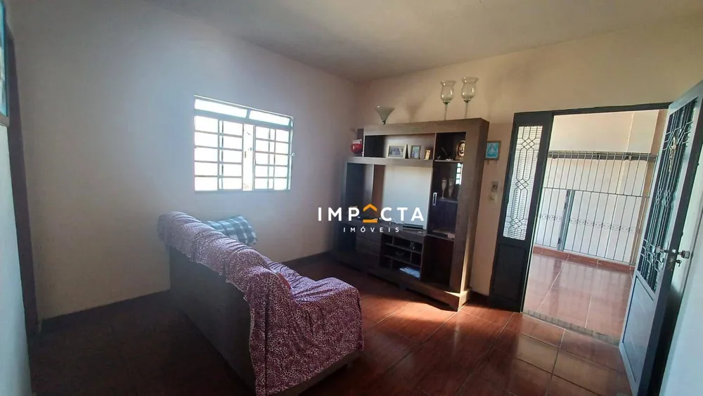 Sobrado, 8 quartos, 339 m² - Foto 2