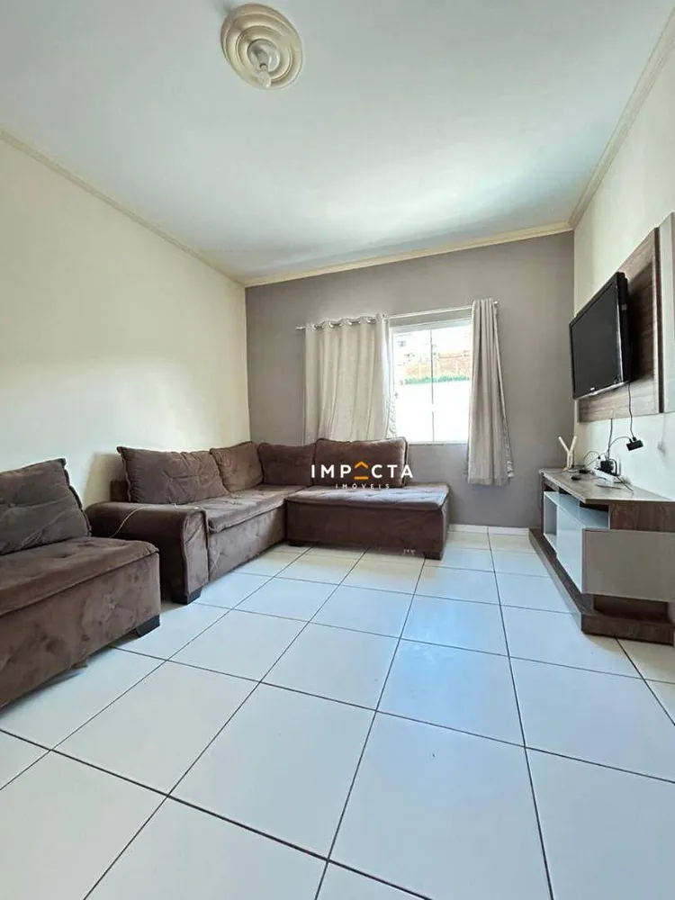 Casa, 3 quartos, 102 m² - Foto 1