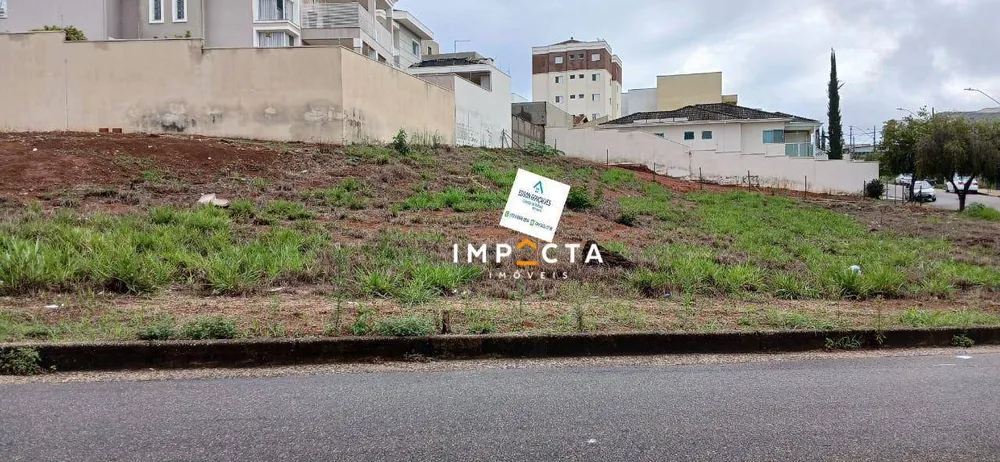 Terreno, 303 m² - Foto 1