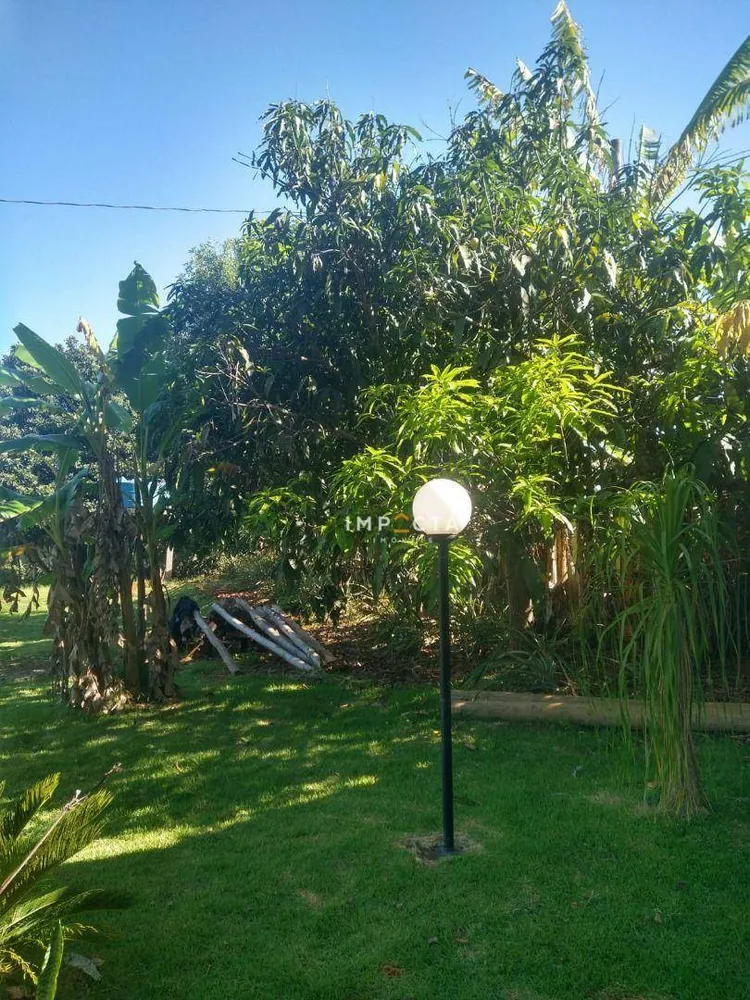 Chácara, 3 quartos, 3000 m² - Foto 1
