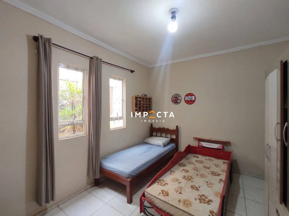 Casa, 3 quartos, 200 m² - Foto 4
