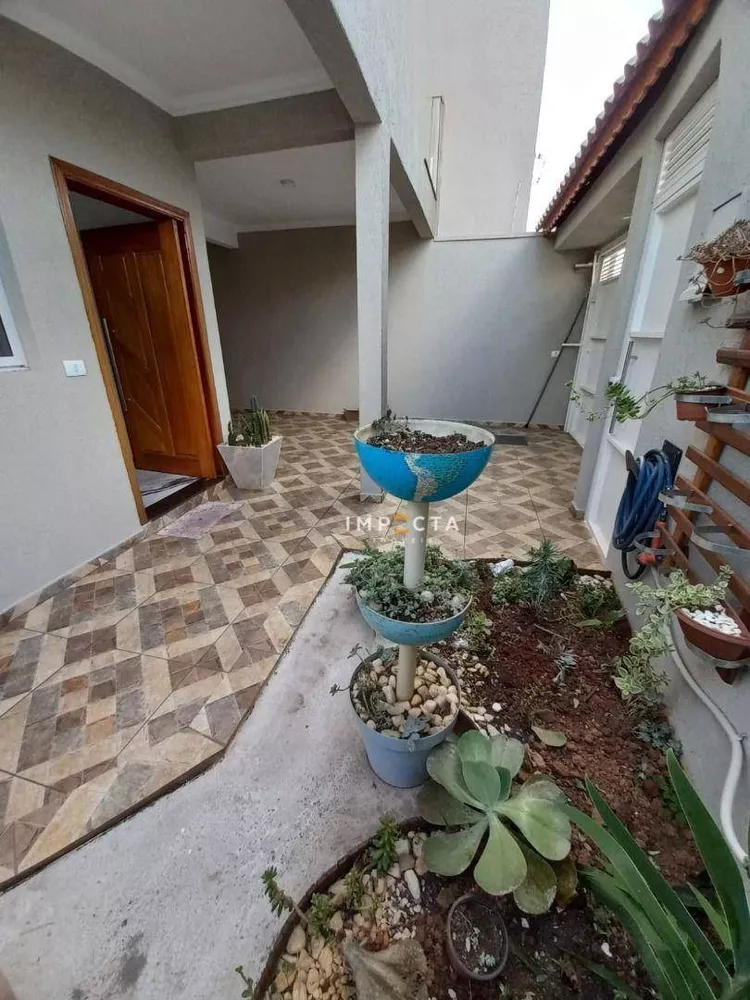 Casa à venda com 4 quartos, 220m² - Foto 4