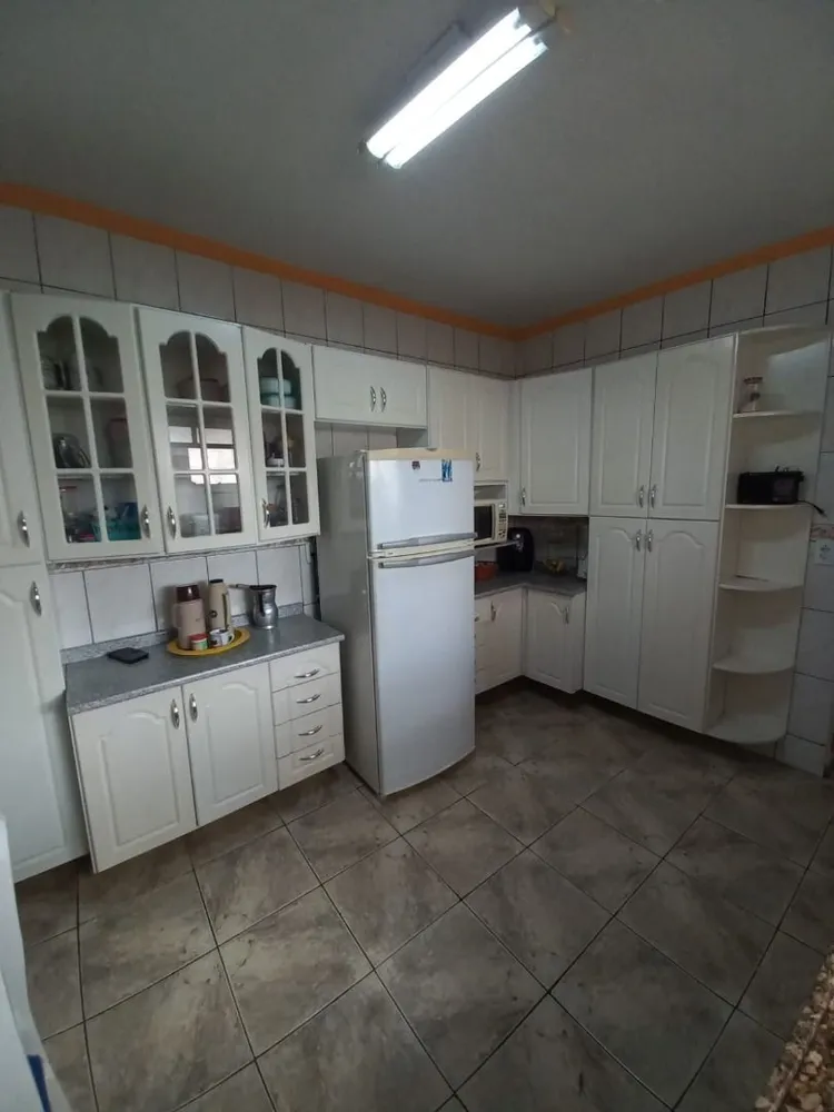 Casa, 4 quartos, 170 m² - Foto 4
