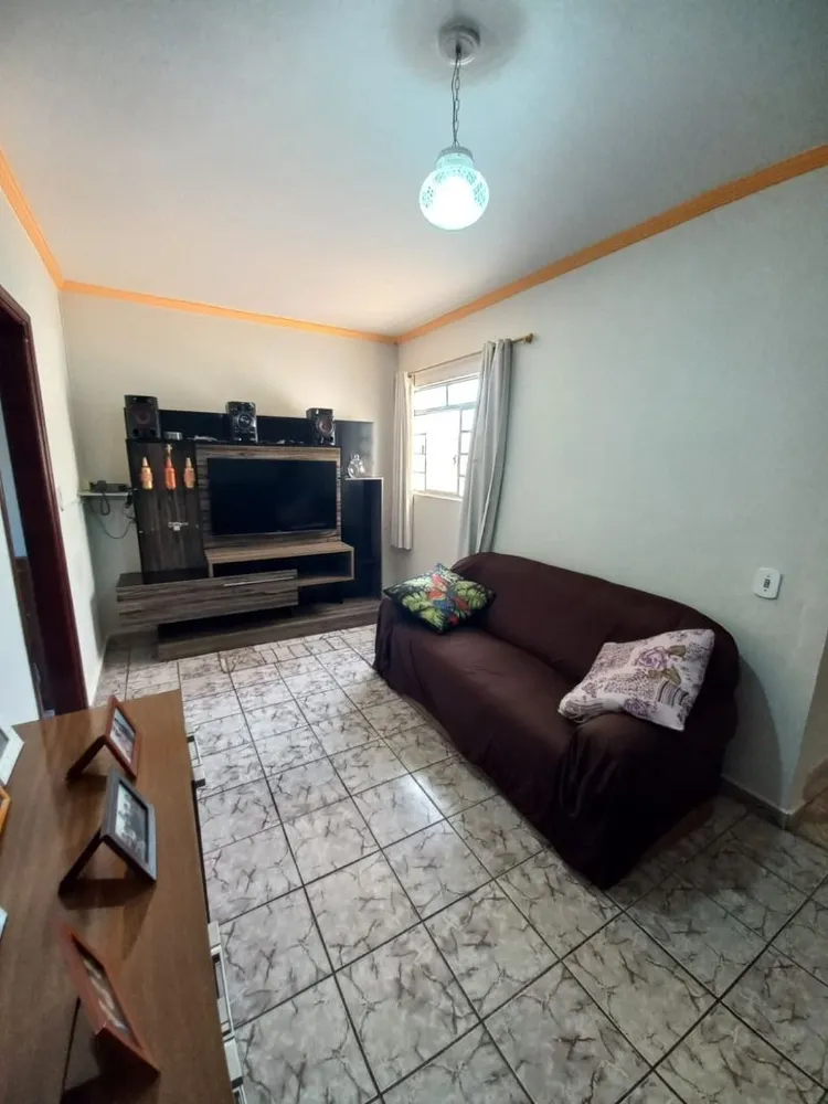 Casa, 4 quartos, 170 m² - Foto 1