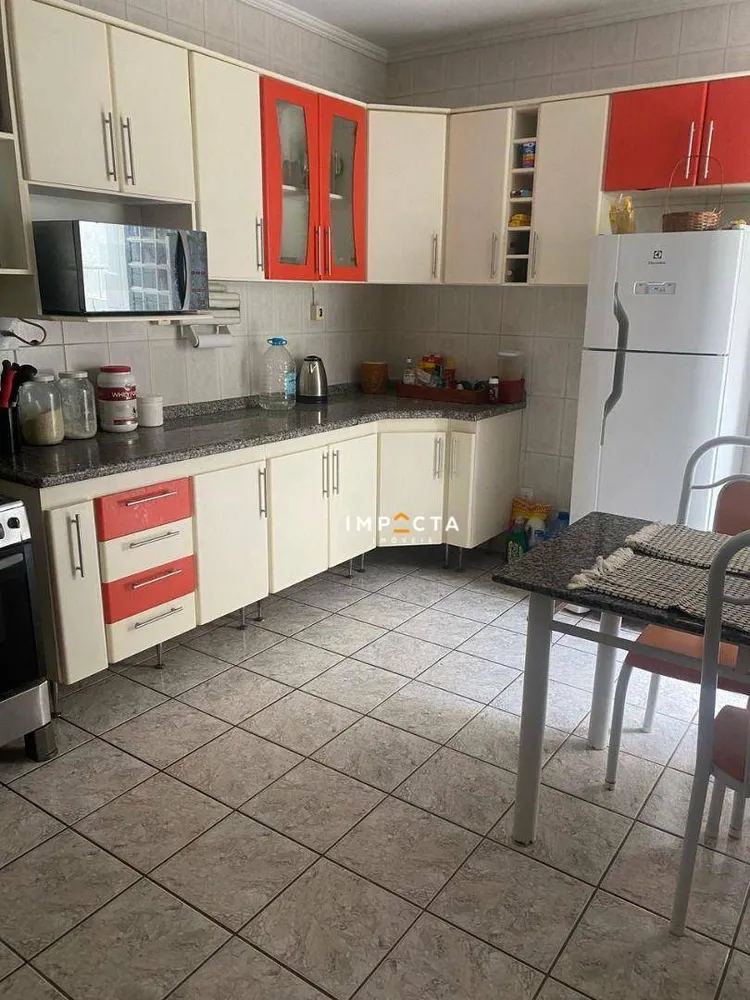 Casa, 4 quartos, 122 m² - Foto 2