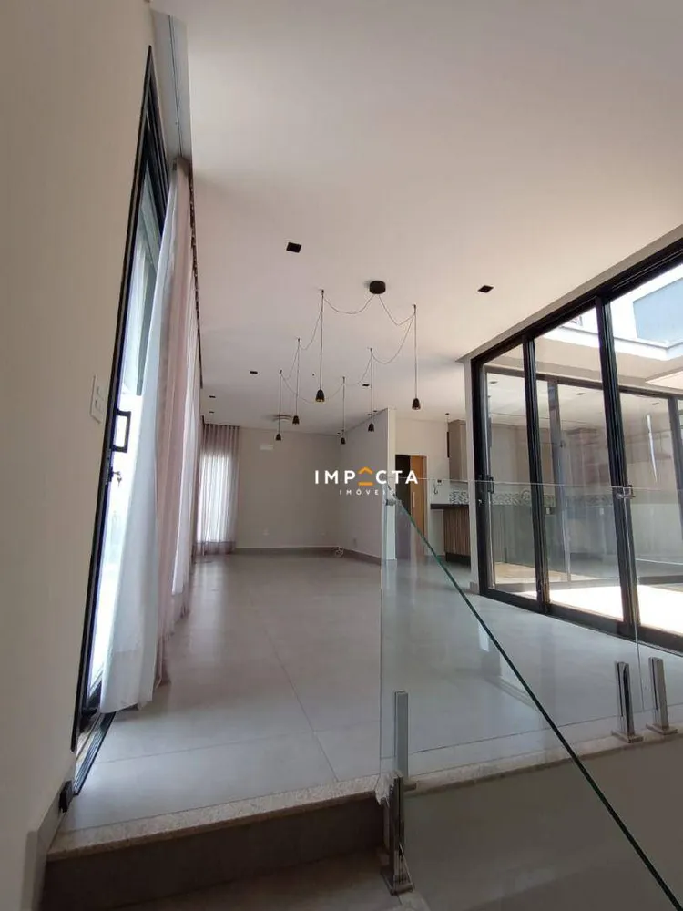 Casa, 3 quartos, 200 m² - Foto 1