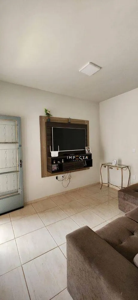 Casa, 3 quartos, 223 m² - Foto 2