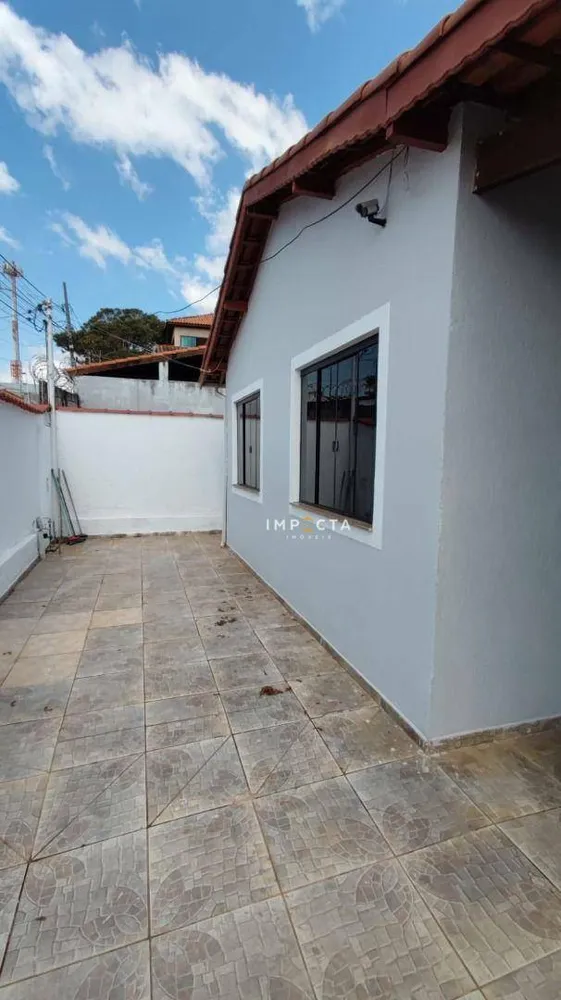 Casa, 4 quartos, 141 m² - Foto 1