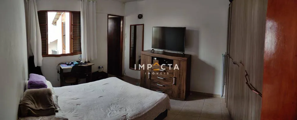Casa, 3 quartos, 212 m² - Foto 4
