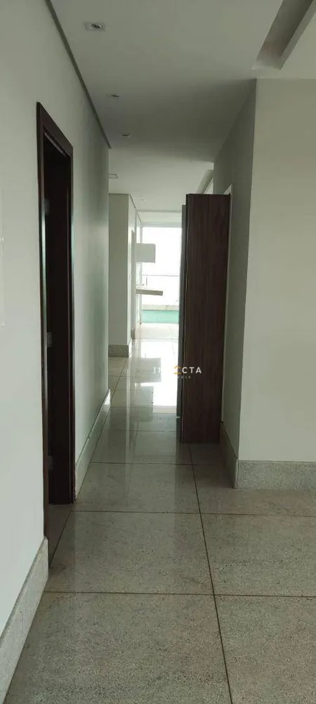 Cobertura, 3 quartos, 200 m² - Foto 2