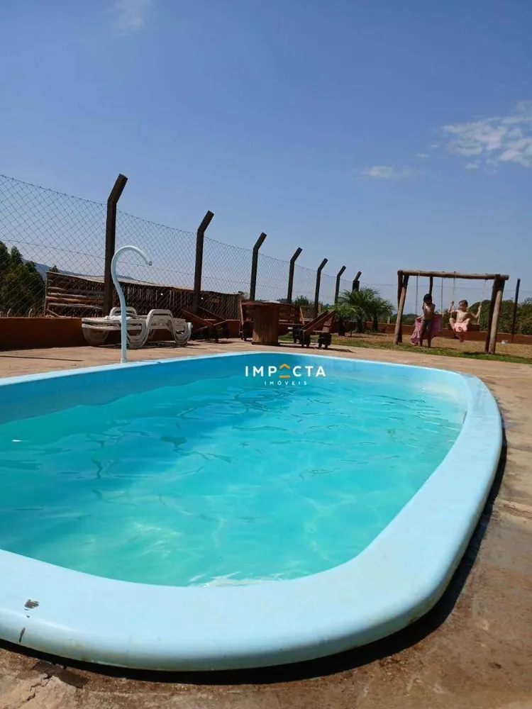 Chácara, 2 quartos, 900 m² - Foto 1