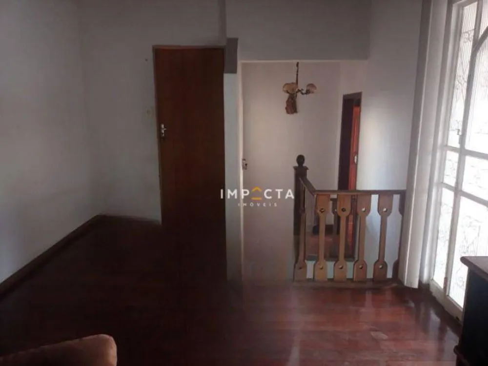 Casa, 6 quartos, 246 m² - Foto 2