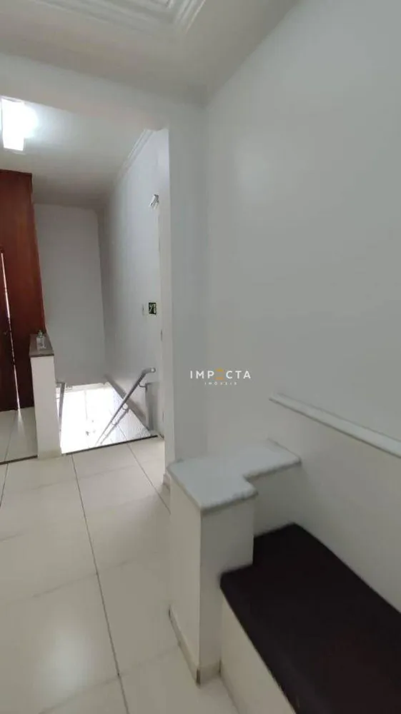 Casa, 5 quartos, 248 m² - Foto 4