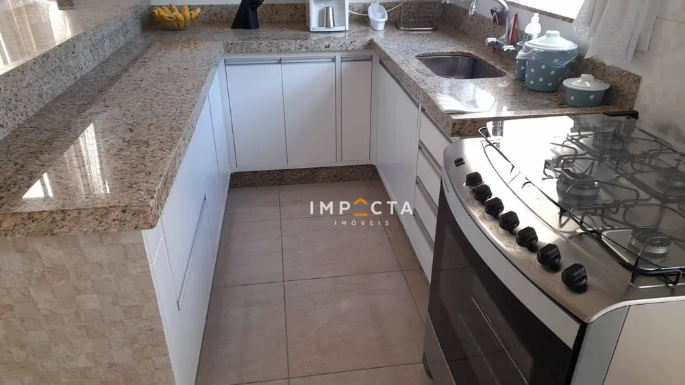 Casa, 2 quartos, 170 m² - Foto 2
