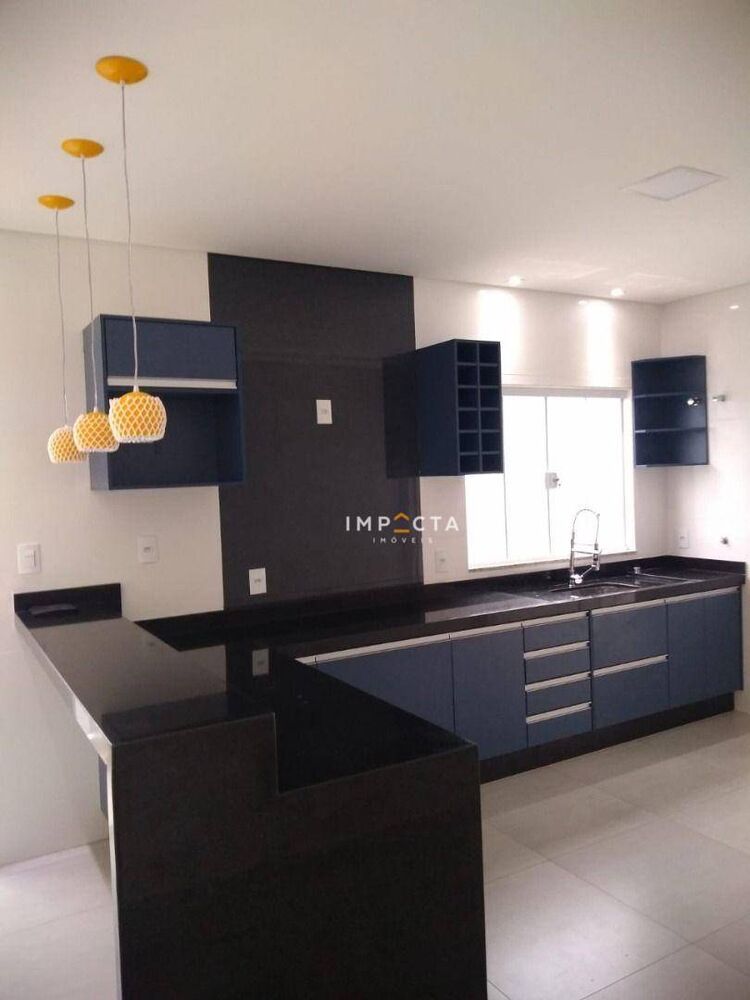 Casa, 3 quartos, 226 m² - Foto 3