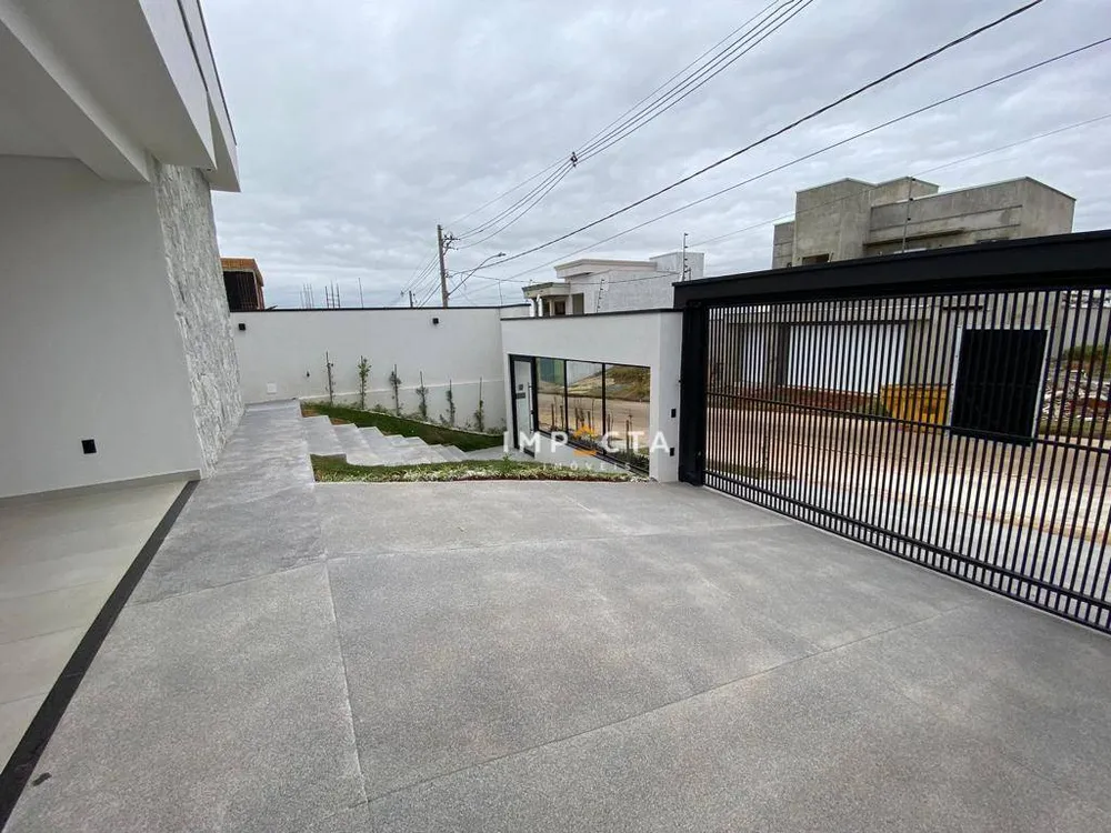 Casa, 3 quartos, 180 m² - Foto 1