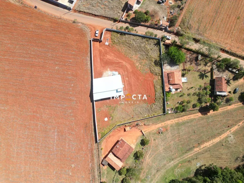 Chácara, 3 quartos, 3400 m² - Foto 1