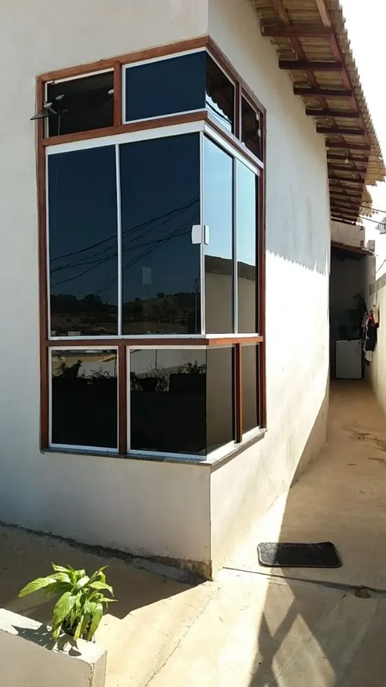 Casa, 4 quartos, 190 m² - Foto 1
