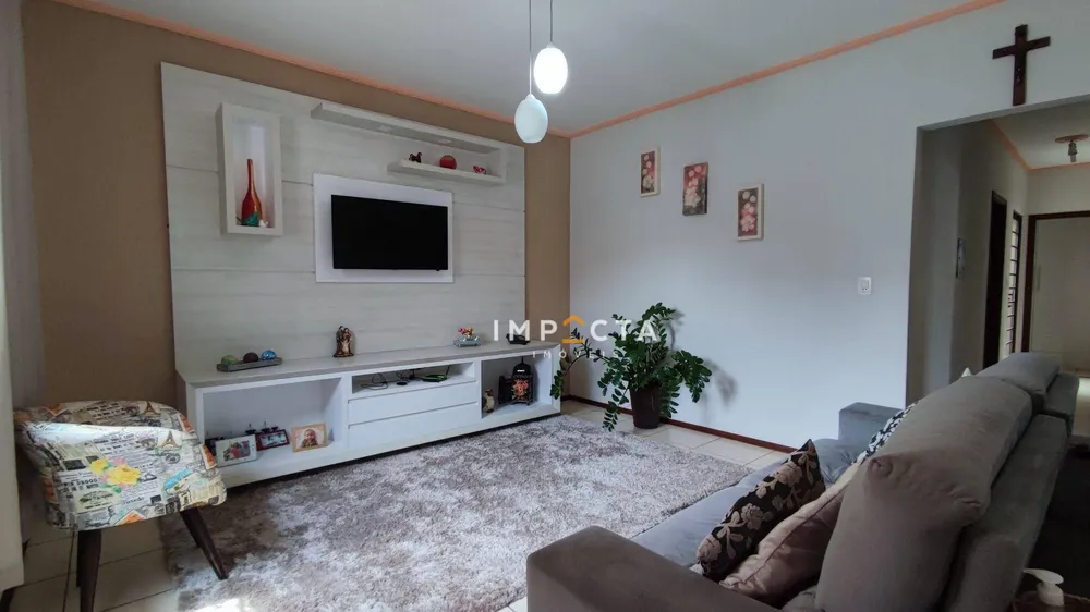 Casa, 3 quartos, 158 m² - Foto 1