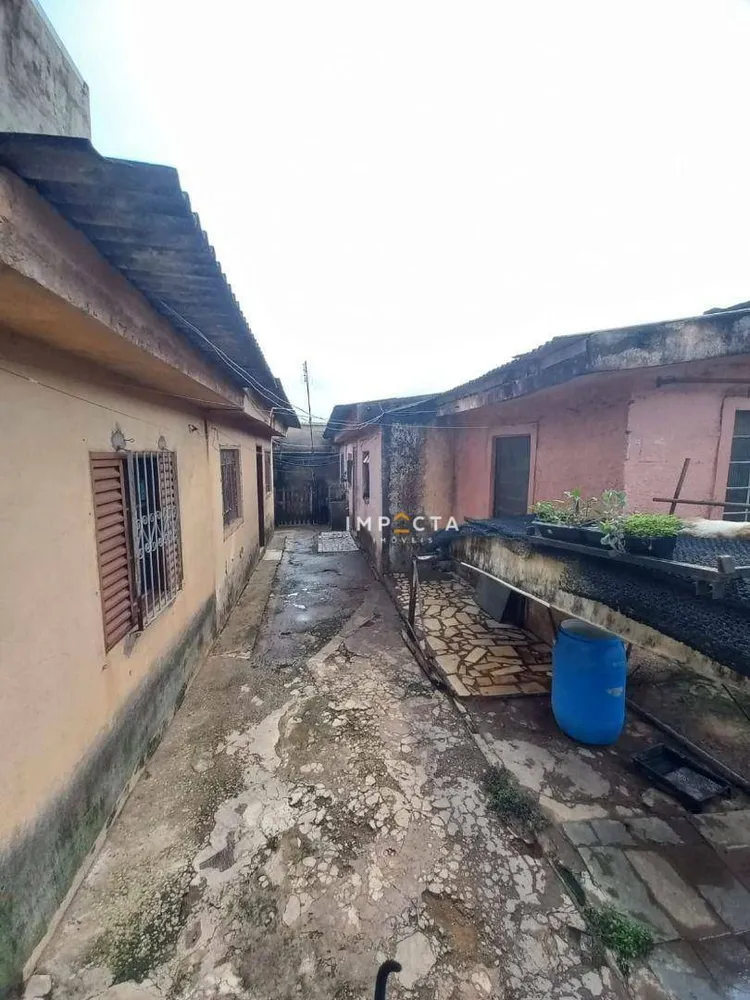 Casa, 4 quartos, 194 m² - Foto 1