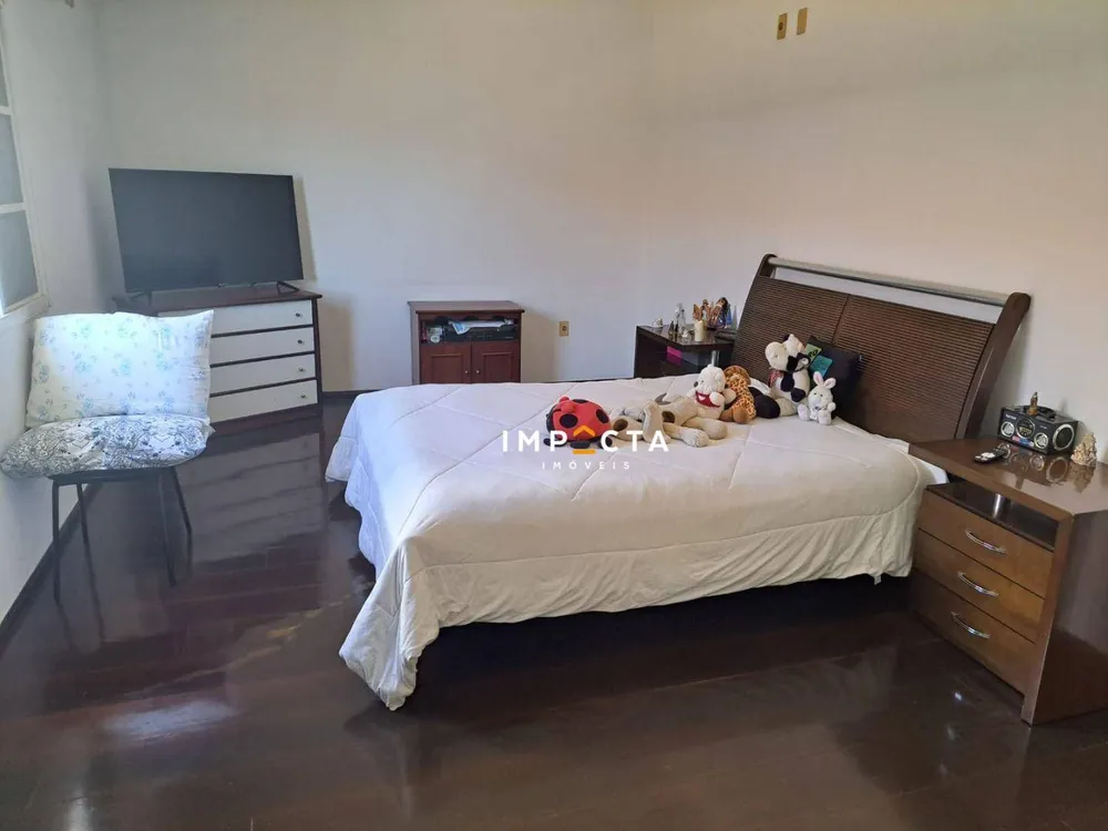 Casa, 3 quartos, 300 m² - Foto 3