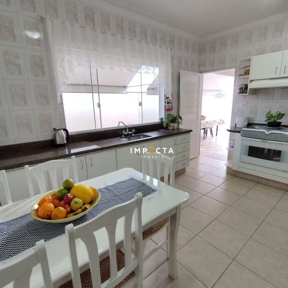 Casa, 3 quartos, 220 m² - Foto 5