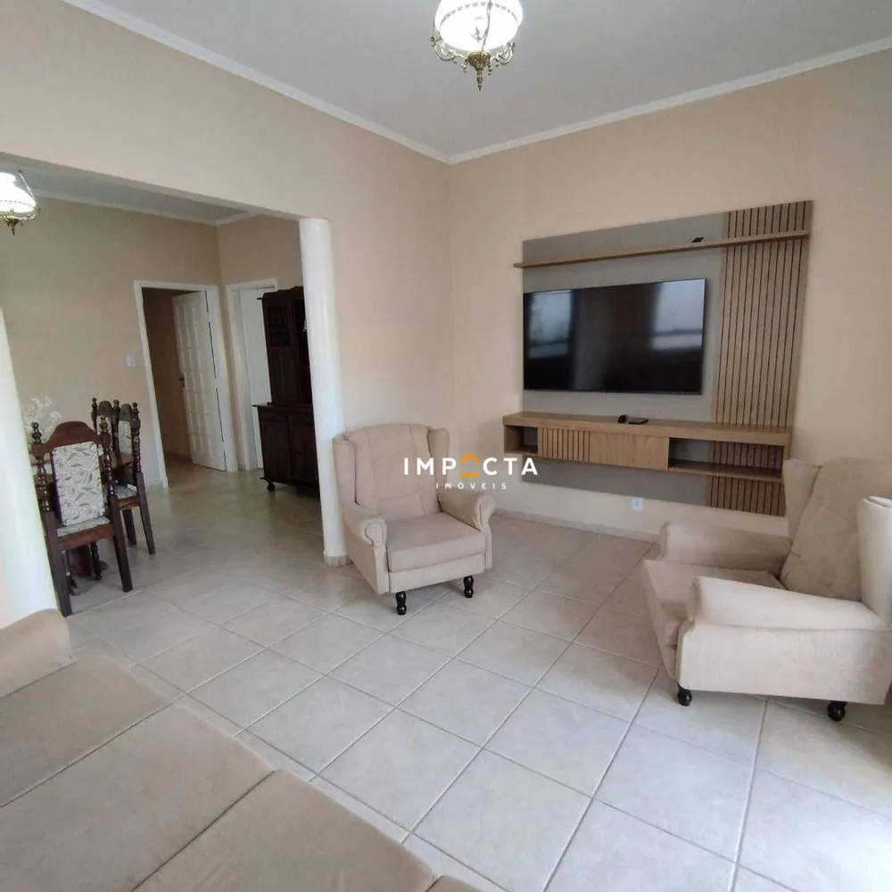 Casa, 3 quartos, 220 m² - Foto 1
