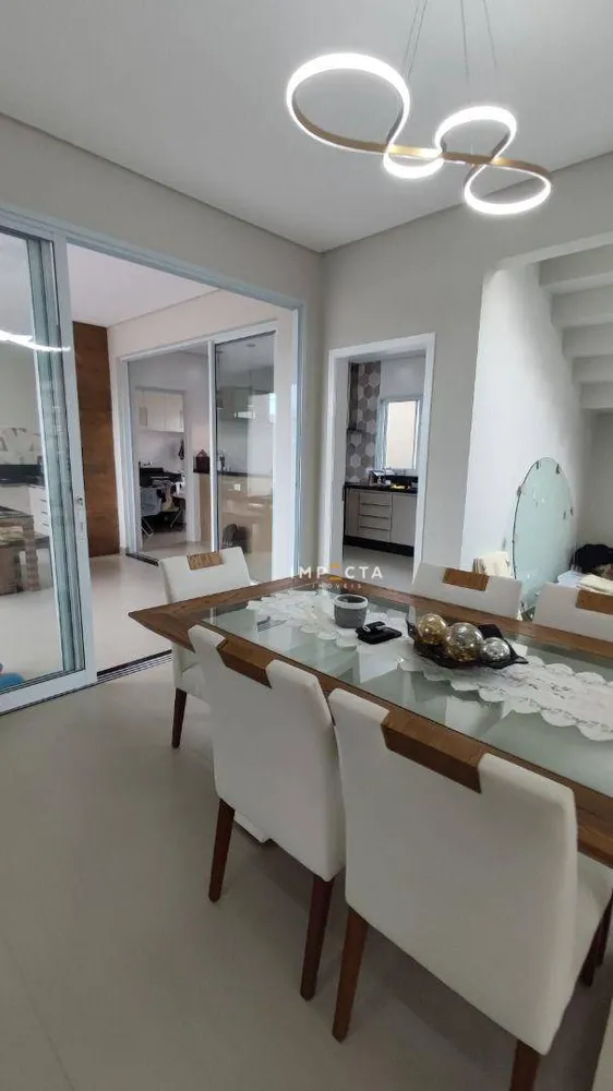 Casa, 4 quartos, 234 m² - Foto 2