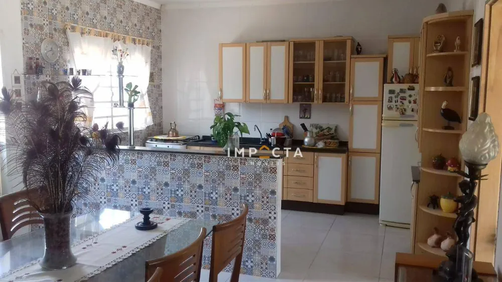 Chácara, 3 quartos, 1008 m² - Foto 3