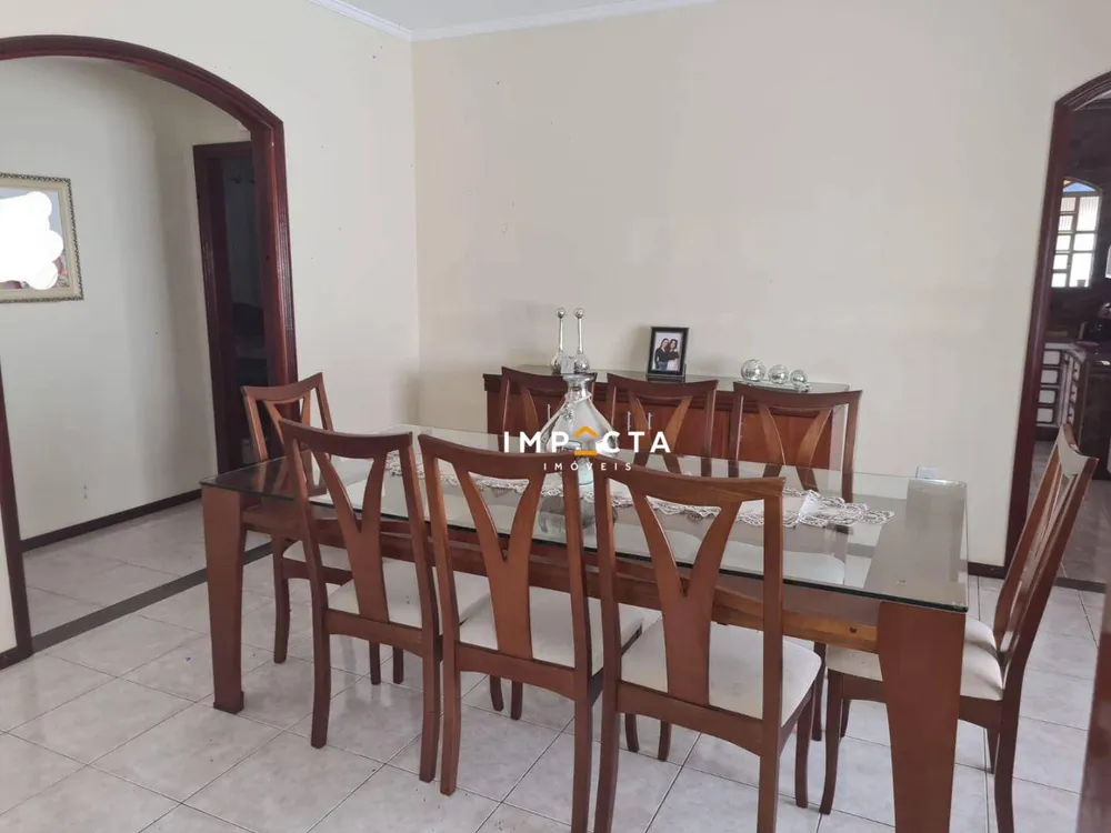 Casa, 3 quartos, 202 m² - Foto 4
